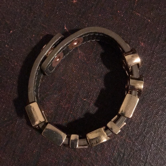 Gifted🎁 BCBGENERATION FEARLESS BRACELET - Picture 6 of 10